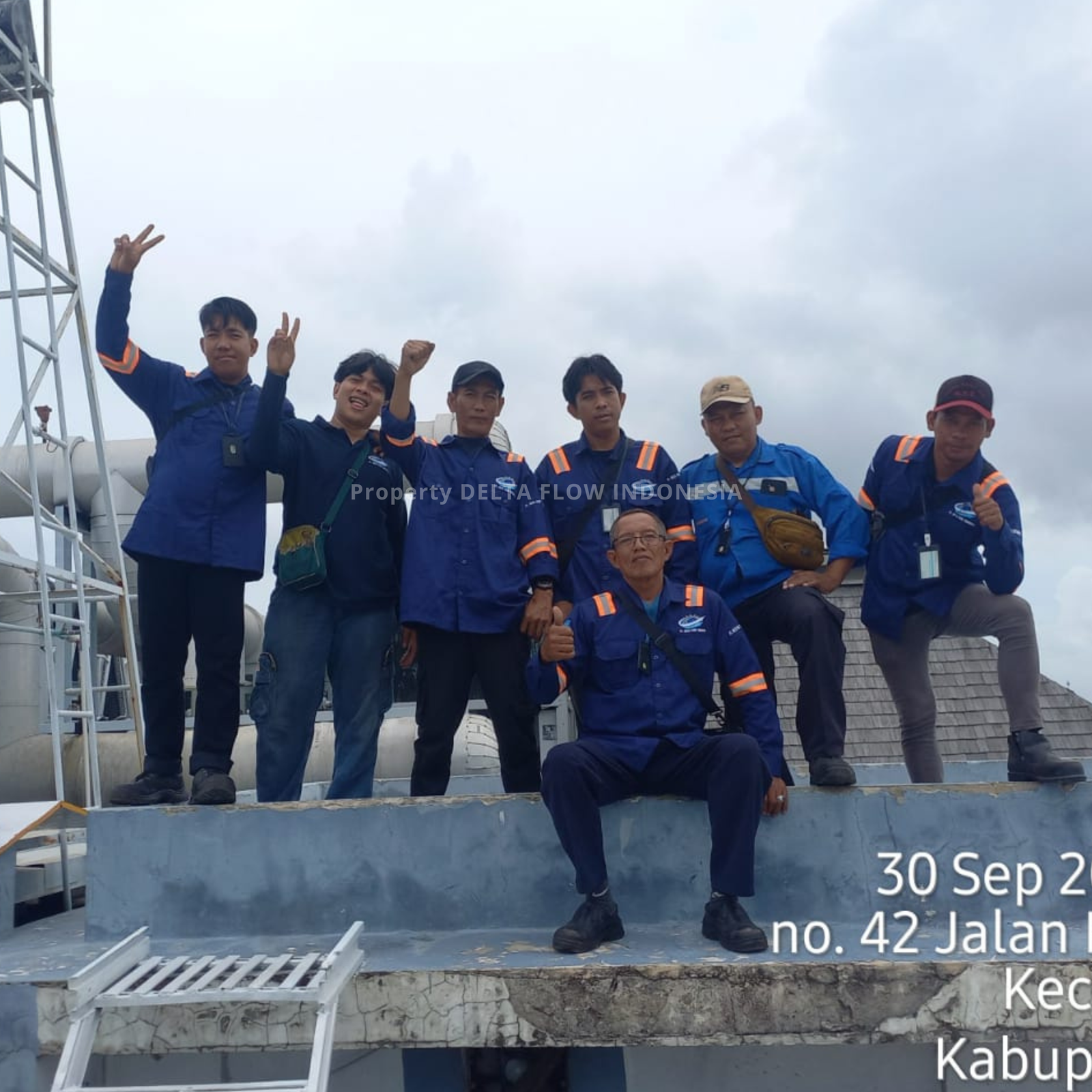 PT Delta Flow Indonesia Melakukan Proses Pergantian Kondensor di Bali
